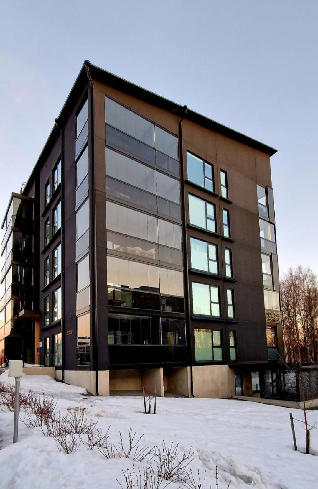 Modern Apartment Near Tampereen Messukeskus, With Own Private And Free Parking 外观 照片